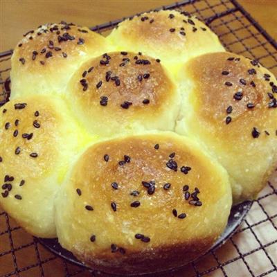 Sesame seed bread