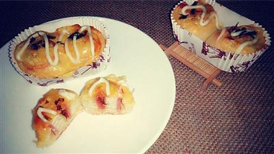 Cheese and ham rolls