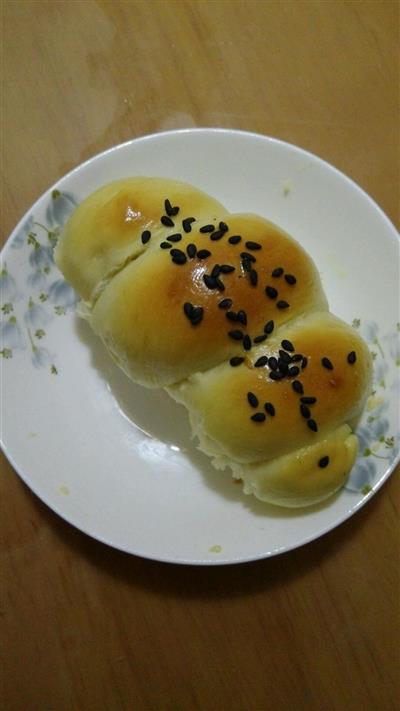 Coconut cream bread roll + ham bread roll