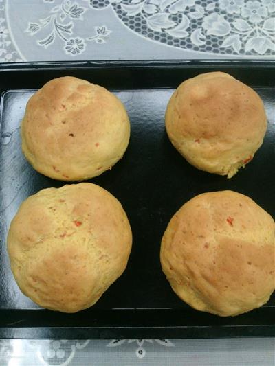 Pumpkin and carrot bread for three tall people