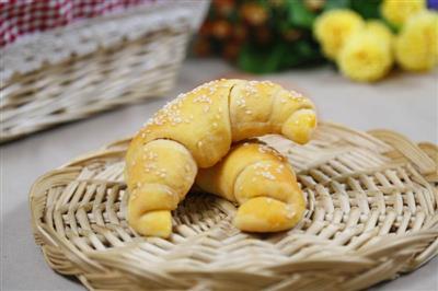 The Golden Horn Bread