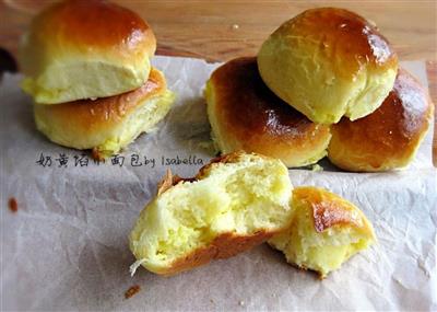 Leche y mante relleno pequeño pan