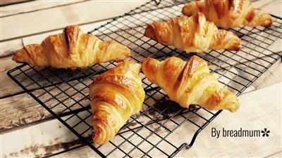 Sheep's horn bread - French tradition