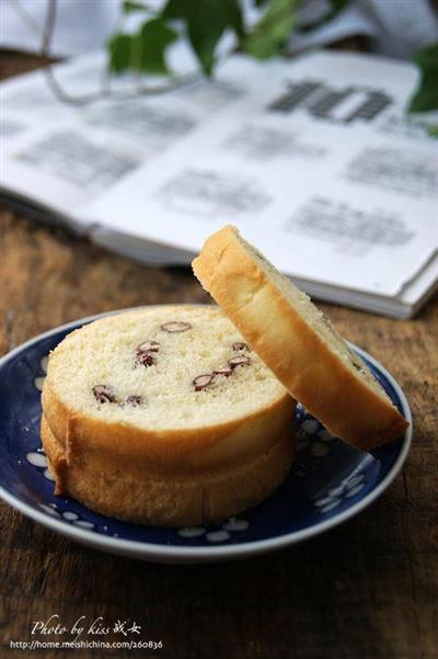 Red bean toast