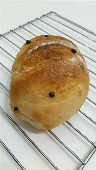 Chocolate bean soup and soft bread