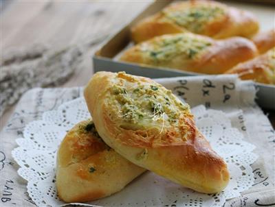 Bread with garlic