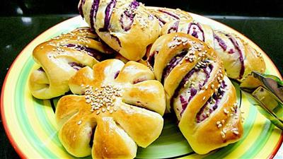 Hot purple bread rolls