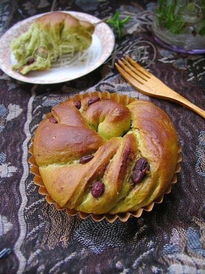 Tea and honey bean rolls