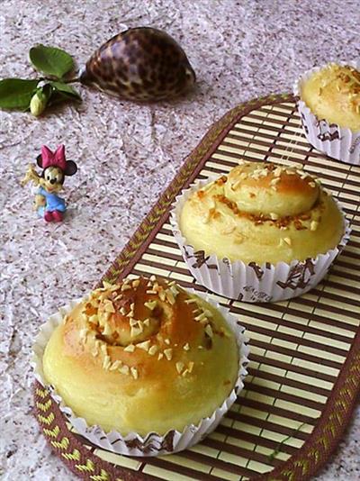 Orange bread rolls