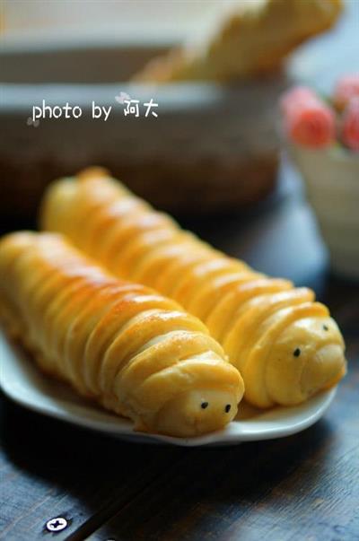 Black sesame caterpillar bread