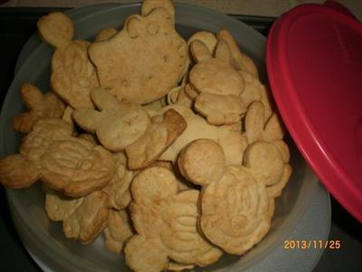 Butter-free baking - simple, quick and zero-failure super cute shaped cream soda biscuits