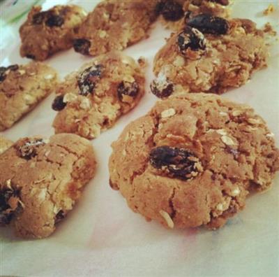 Oatmeal and sugar cookies