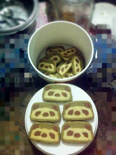 Tea and panda cookies