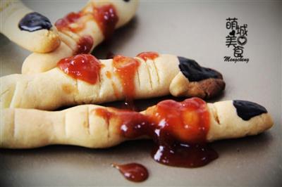 Halloween - the witch's finger cookies