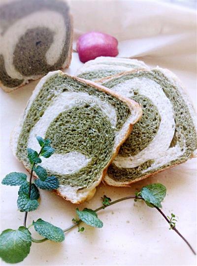 Tea and two-tone bread