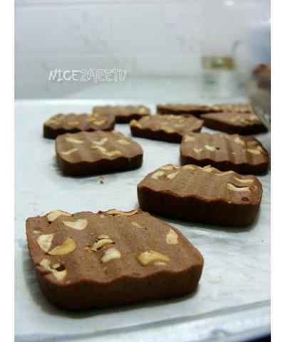 Peanut and chocolate biscuits