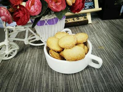 Sugar and butter cookies