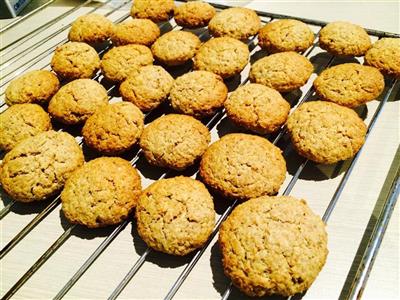 Healthy beeswax cookies