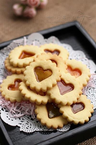 Glass heart cookies