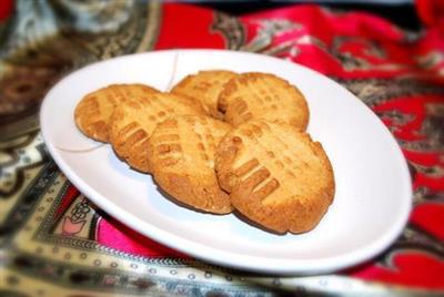 Peanut butter and cookies