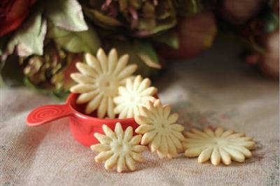 Flower biscuits