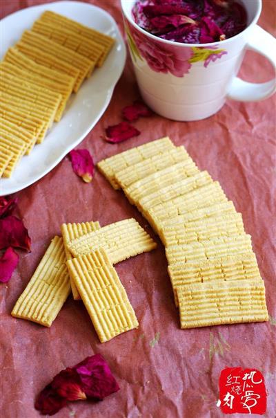 Mechanism of butter biscuits