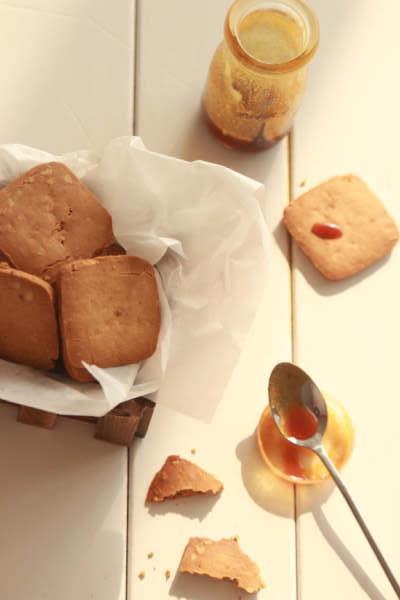 Carrot and peanut cookies