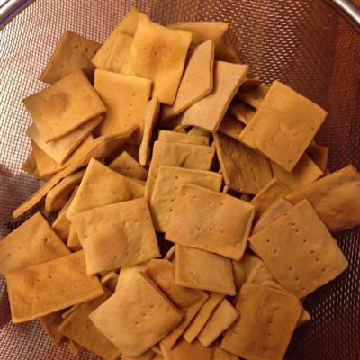 Cream and soda biscuits