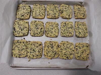 Black sesame seafood cookies