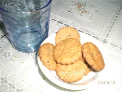 Milk and sesame soda cookies