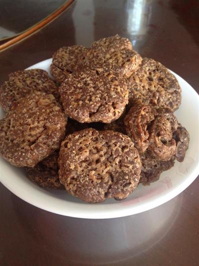 Walnut butter and cookies