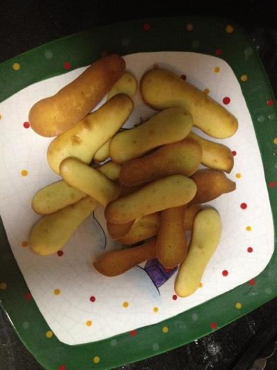 Children's finger cookies