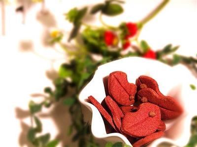 Red lipstick cookies