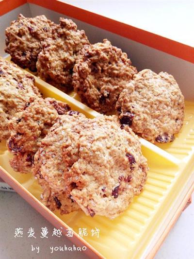 Oatmeal and cranberry crackers