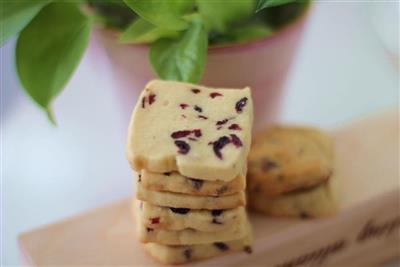 A popular recipe on the web - cranberry cookies