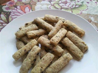 Seafood and salty biscuits