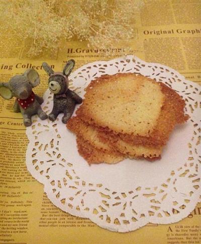 A crispy and fragrant cake