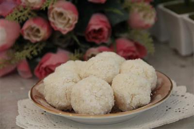 My sister loves to bake - protein coconut balls