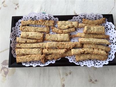 Maple syrup and almond biscuits