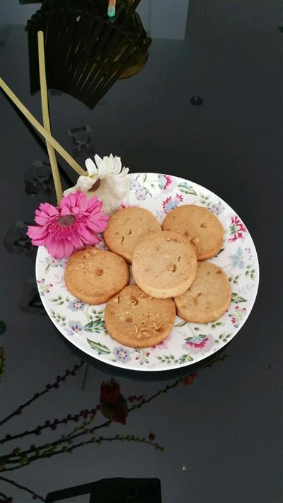 Peanut frozen biscuits