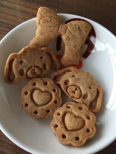 Carrot cinnamon biscuits - vegetable oil is super simple