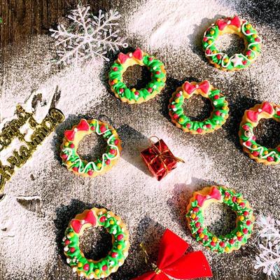 Christmas flower cookies