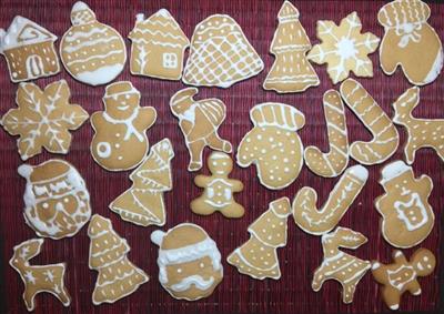 B. Sugar cookies without cinnamon powder