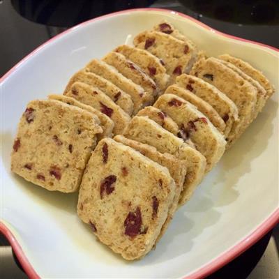 Cranberry thick fiber biscuits