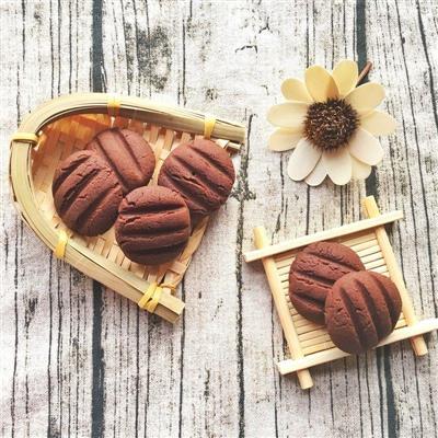 Coffee and chocolate cake for a refreshing afternoon tea