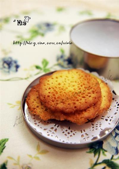 Rum and coconut biscuits