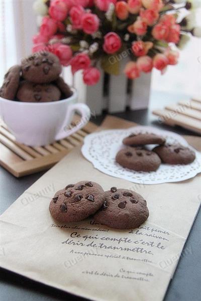 Chocolate bean cookies