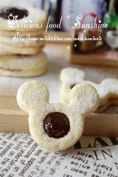 Blueberry and jelly biscuits