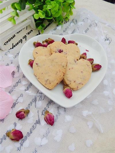 Flor de rosas galleta con forma de corazón