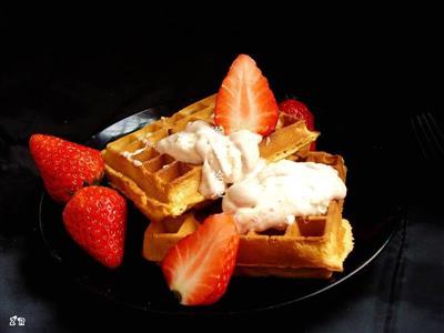 Waffles de leche fresca fresa